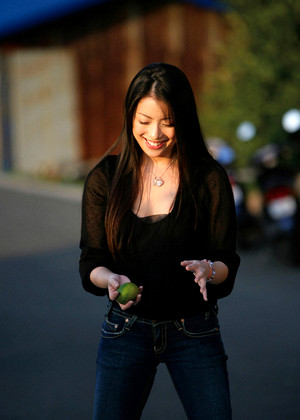 Maki Miyamoto 宮本真希