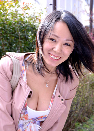 Tomoko Tsurumi 鶴見朋子