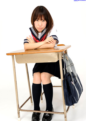 Yui Himeno 姫野由依